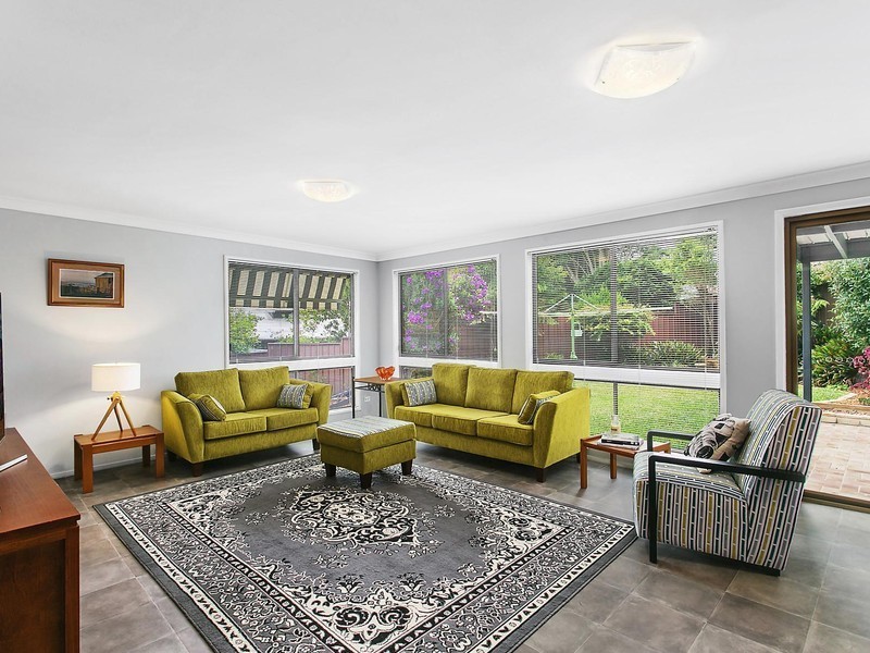 4 Edgecliff Place, Engadine NSW 2233