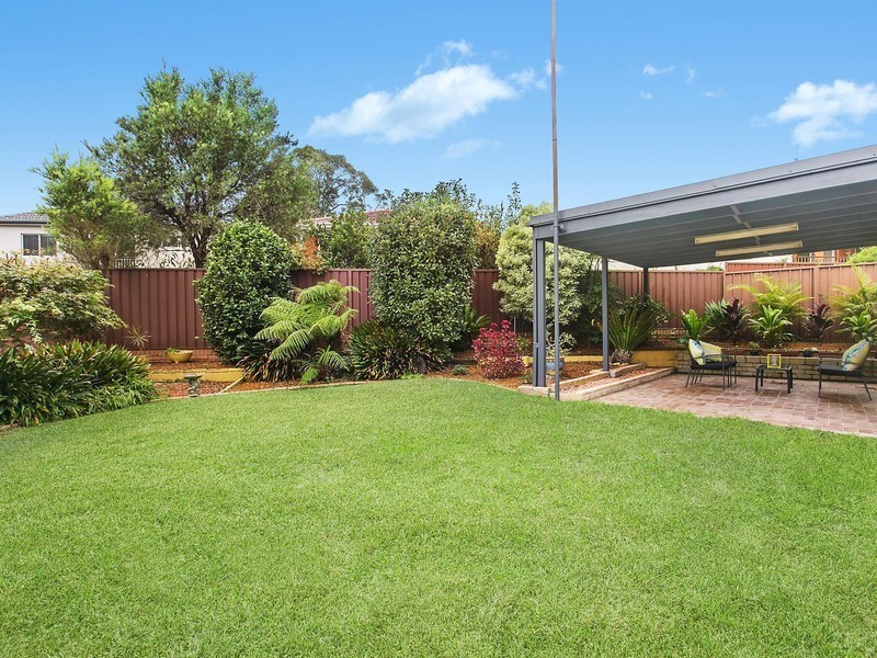 4 Edgecliff Place, Engadine NSW 2233