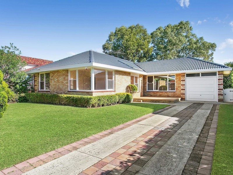 3 Castlereagh Crescent, Sylvania Waters NSW 2224