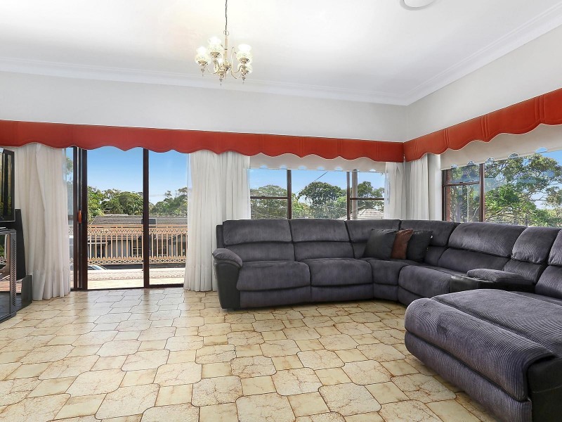 2 Goobarah Road, Burraneer NSW 2230
