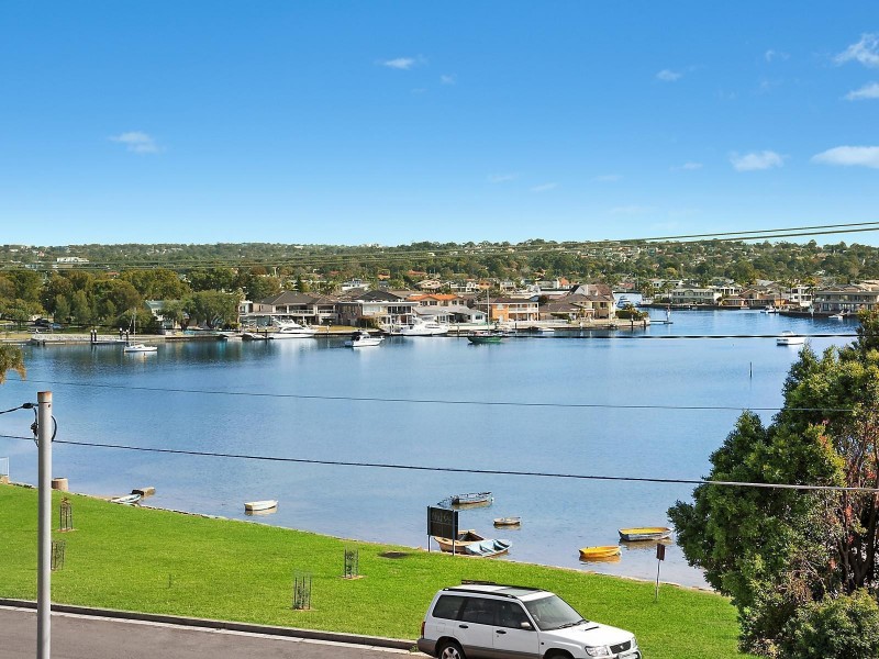 40 Holt Road, Taren Point NSW 2229