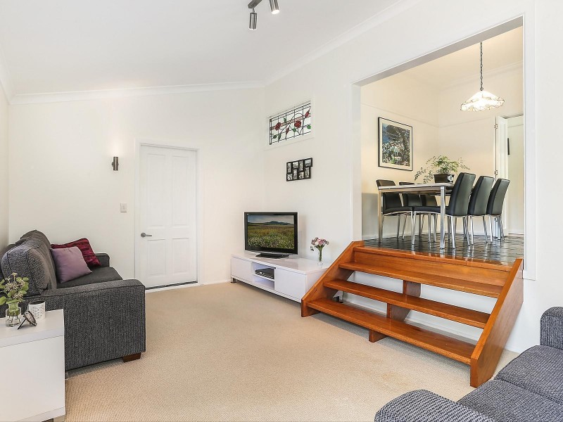 32 Gorada Avenue, Kirrawee NSW 2232