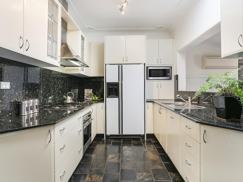 32 Gorada Avenue, Kirrawee NSW 2232