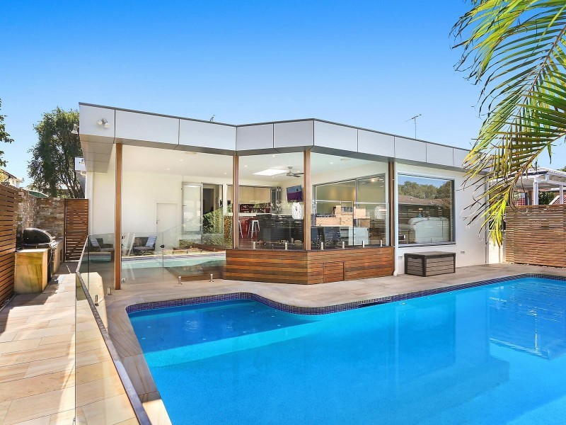 14 Tara Street, Sylvania NSW 2224