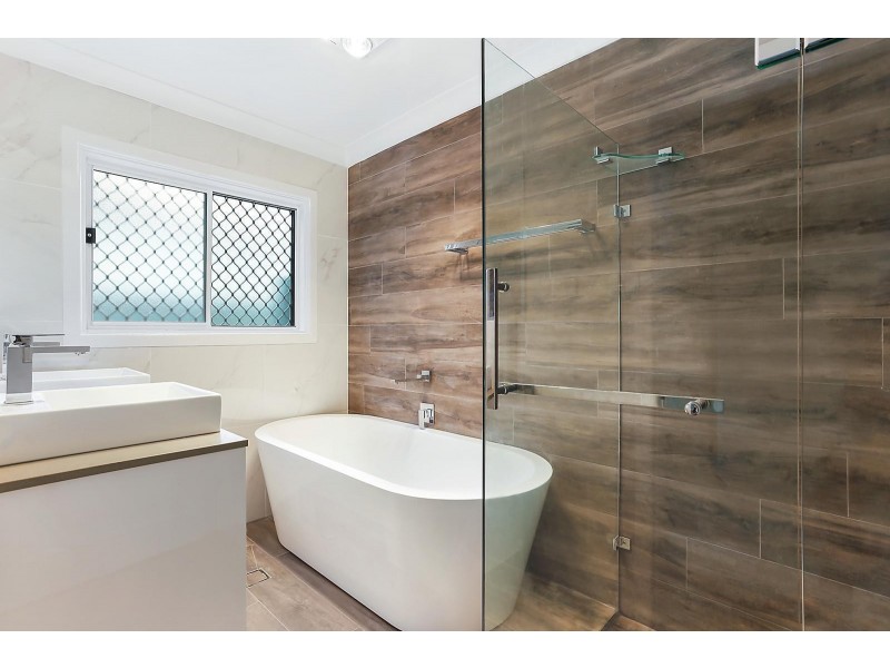 40 Leichhardt Crescent, Sylvania NSW 2224