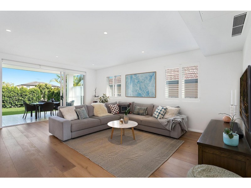 79A Old Taren Point Road, Taren Point NSW 2229