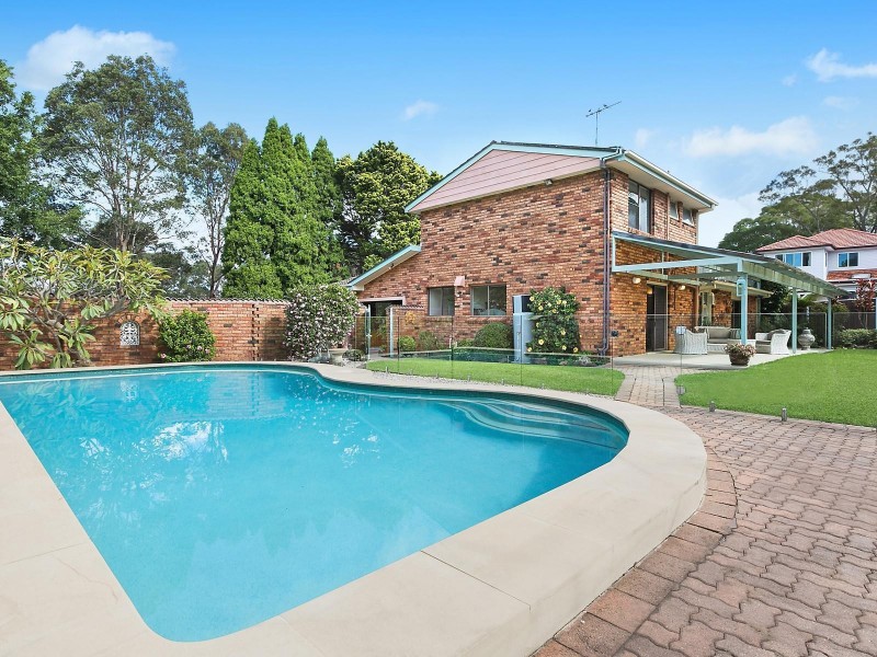 8 Helena Street, Kirrawee NSW 2232