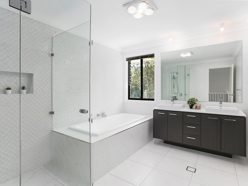 4 Mawarra Avenue, Miranda NSW 2228