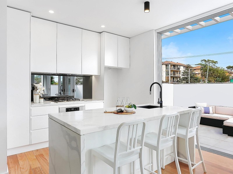 32 Seaview Street, Cronulla NSW 2230