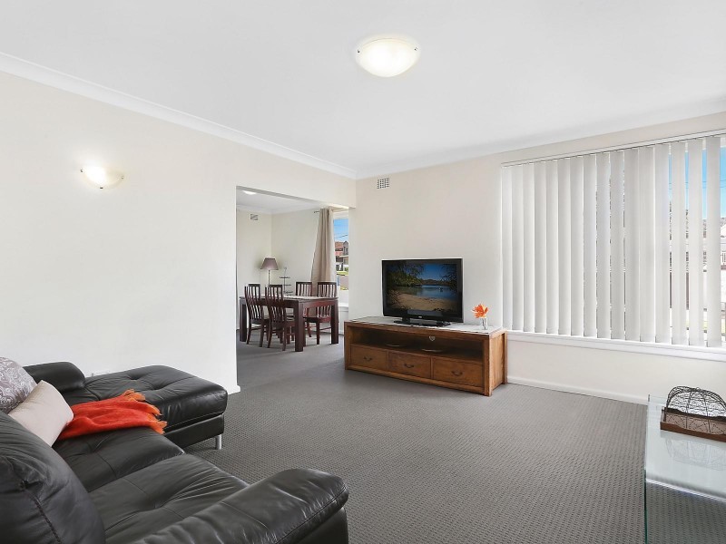 12 Lynwood Street, Blakehurst NSW 2221