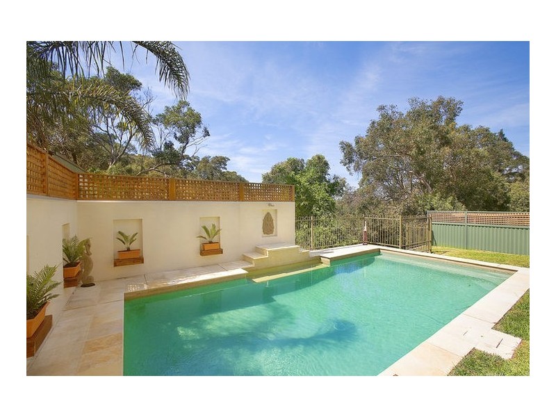 18 Nulgarra Avenue, Gymea Bay NSW 2227