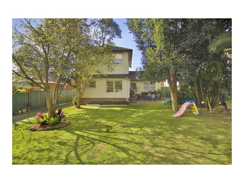 16  Yuruga Avenue, Caringbah NSW 2229