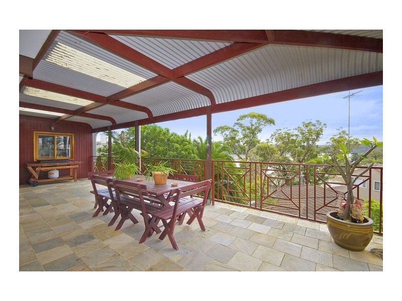 15 Moombara Crescent, Lilli Pilli NSW 2229