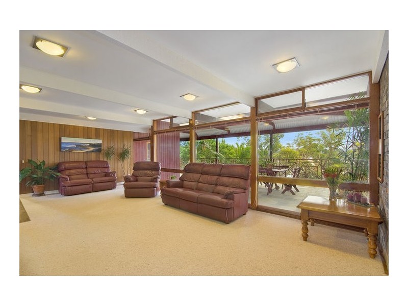 15 Moombara Crescent, Lilli Pilli NSW 2229