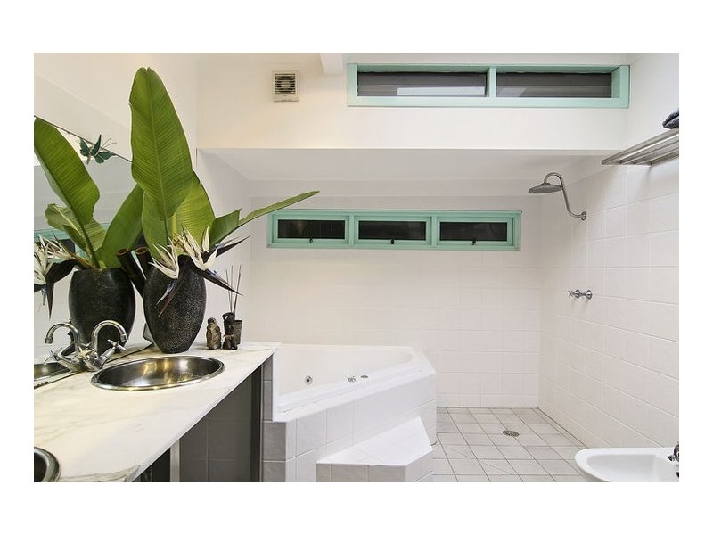 30 Saunders Bay Road, Caringbah NSW 2229