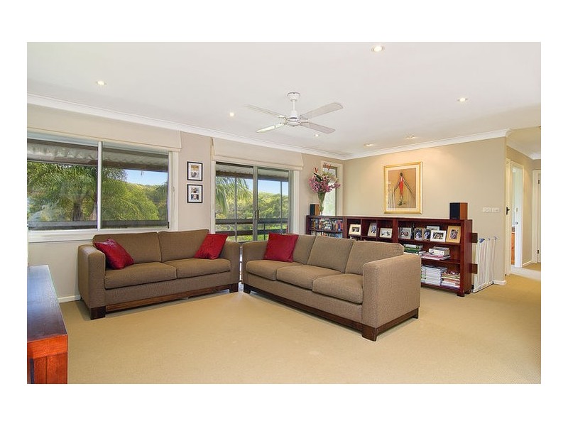 58 Serpentine Road, Kirrawee NSW 2232