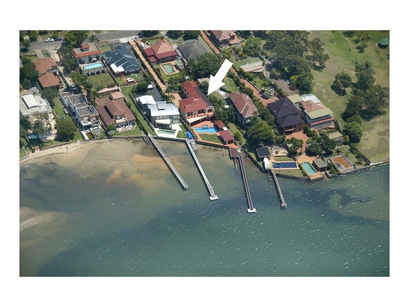 14 Beach Street, Blakehurst NSW 2221