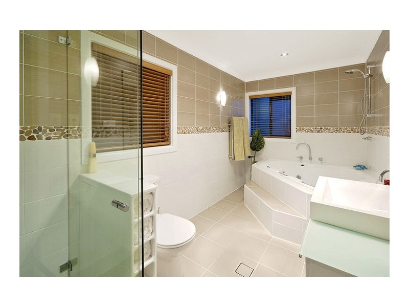 27 Alkaringa Road, Gymea Bay NSW 2227