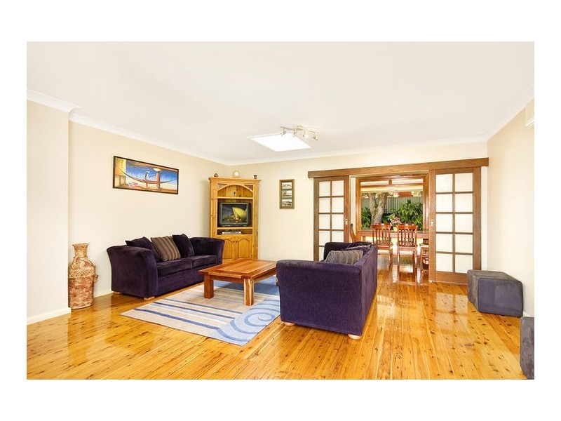 1 Gilbert Street, Sylvania NSW 2224