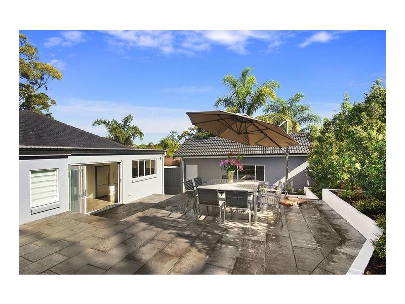 11 Snowden Avenue, Sylvania NSW 2224