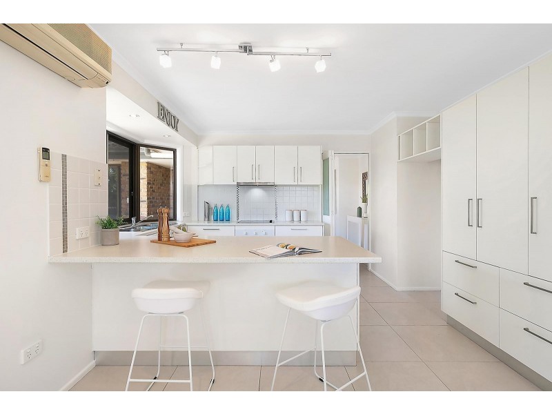 36 Wollomia Way, Sunrise Beach QLD 4567