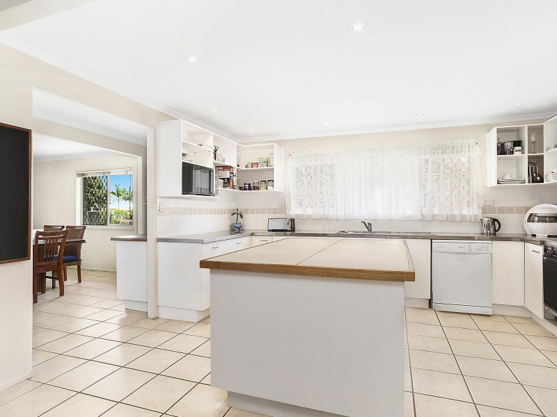 38 St Andrews Drive, Tewantin QLD 4565