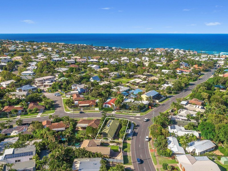 18 Dame Patti Drive, Sunrise Beach QLD 4567