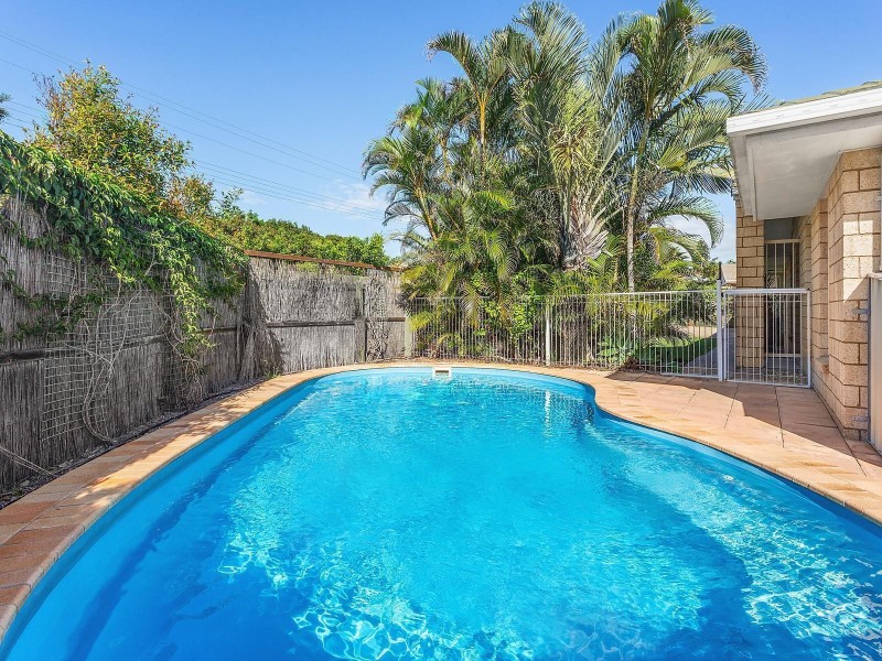 18 Dame Patti Drive, Sunrise Beach QLD 4567
