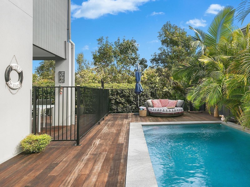 4 Sanctuary Avenue, Noosa Heads QLD 4567