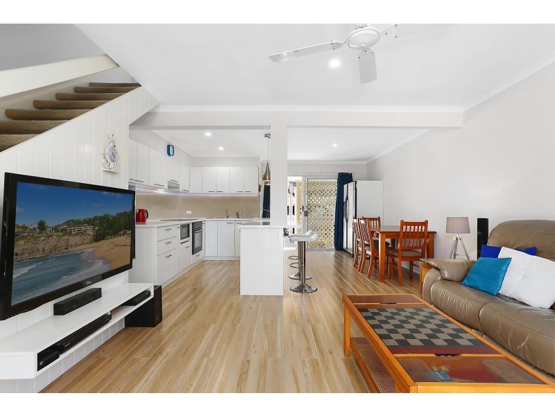 10/23 Margit Crescent, Sunrise Beach QLD 4567