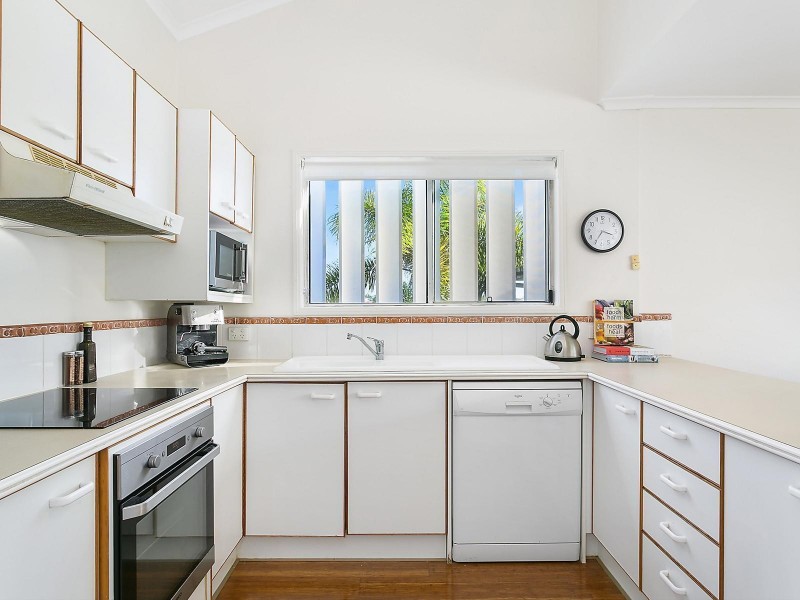 3/16 Sobraon Street, Sunrise Beach QLD 4567