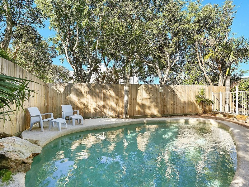 3/16 Sobraon Street, Sunrise Beach QLD 4567