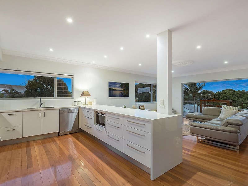 13 Toulambi Street, Noosa Heads QLD 4567