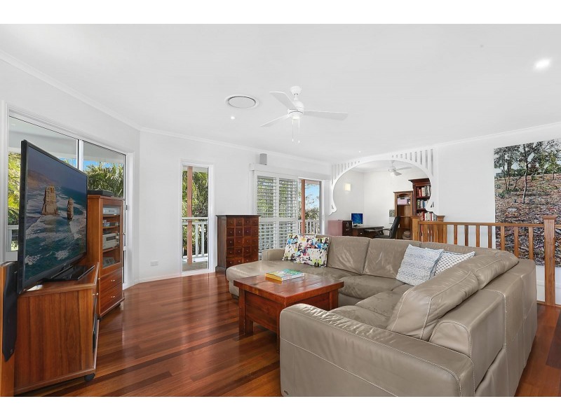 24 Dayspring Street, Sunrise Beach QLD 4567