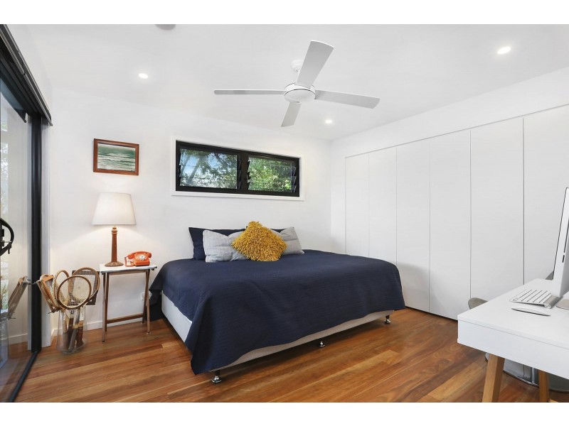 4 Weatherly Court, Sunrise Beach QLD 4567