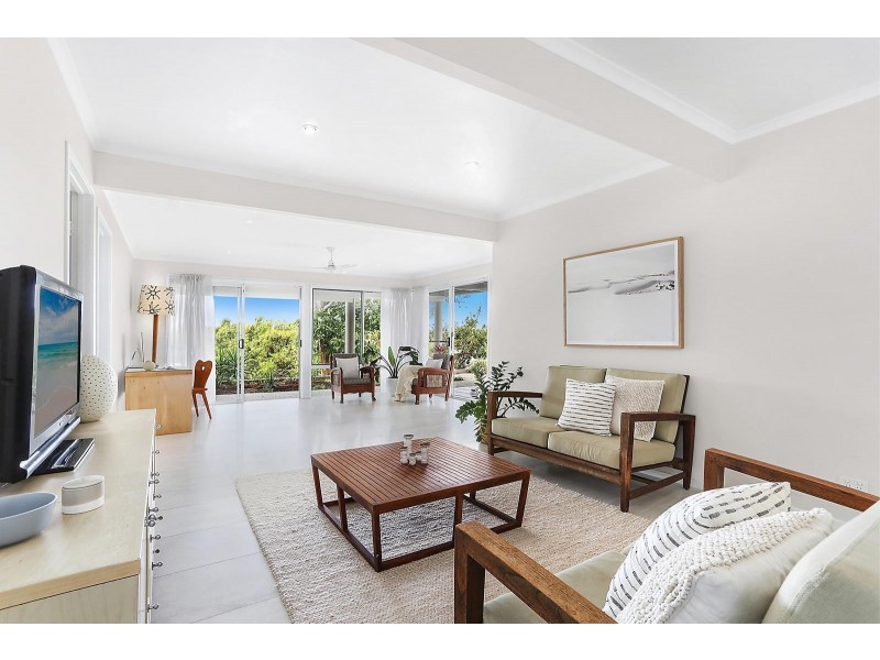 32 Lorilet Street, Peregian Beach QLD 4573