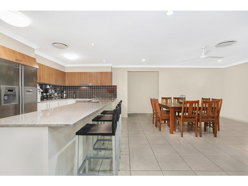 129 The Avenue, Peregian Springs QLD 4573