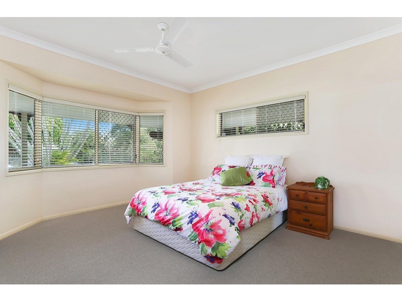 40 Dame Patti Drive, Sunrise Beach QLD 4567