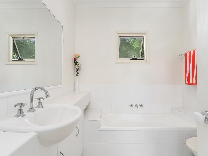 2/7 Lipton Street, Sunrise Beach QLD 4567