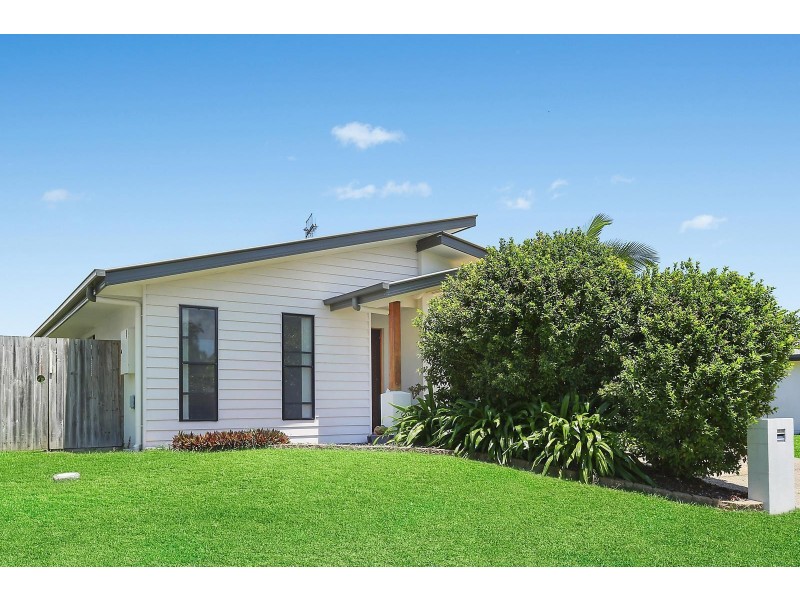 10 Longcove Place, Peregian Springs QLD 4573