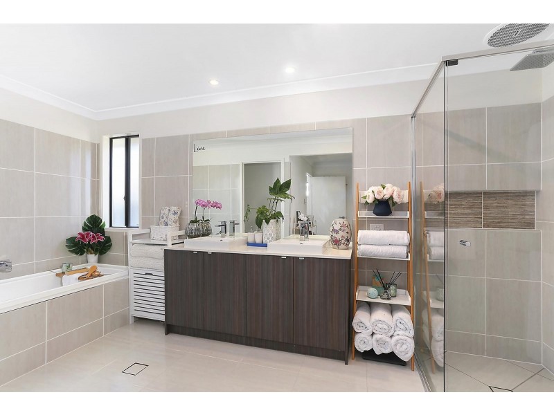 6 Sanctuary Avenue, Noosa Heads QLD 4567