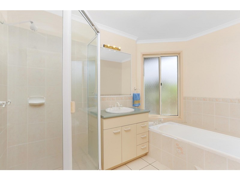 39 Southern Cross Parade, Sunrise Beach QLD 4567