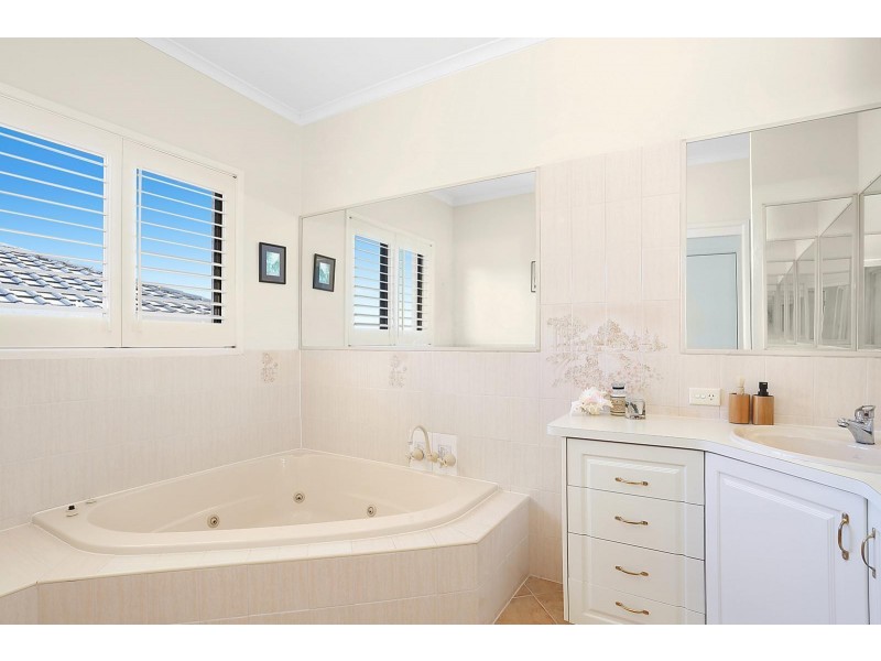 5 Milpera Retreat, Noosa Heads QLD 4567