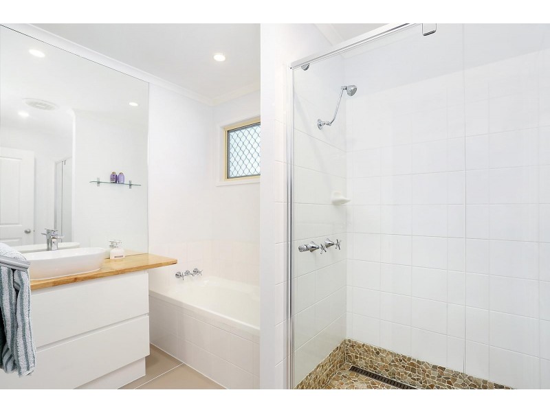 4 Werita Court, Sunrise Beach QLD 4567