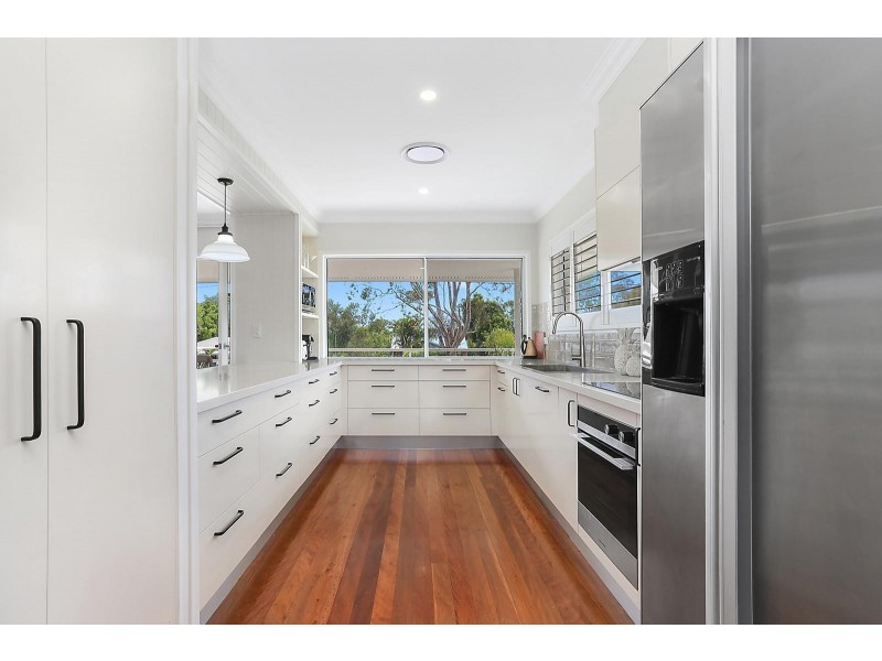 17 Lake View Drive, Tewantin QLD 4565