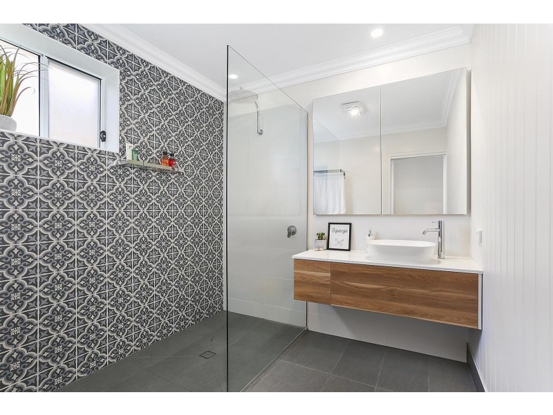 17 Lake View Drive, Tewantin QLD 4565