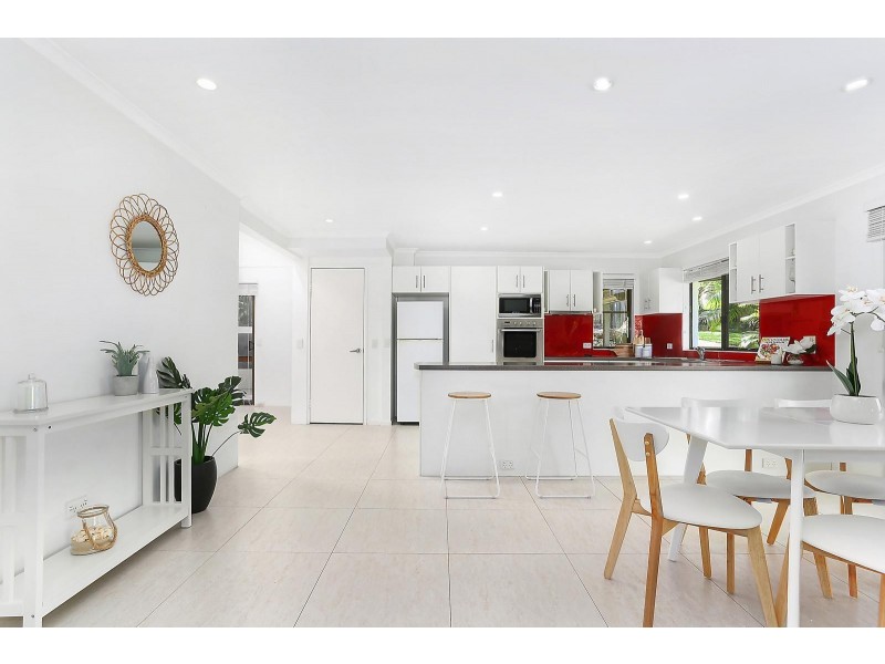 42 Tarina Street, Noosa Heads QLD 4567