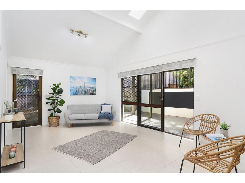 42 Tarina Street, Noosa Heads QLD 4567
