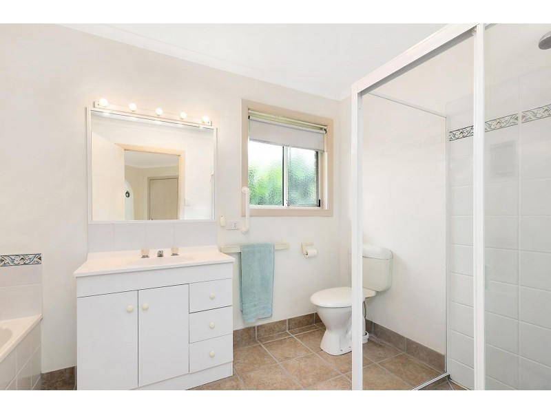 8 Turnburry Court, Tewantin QLD 4565