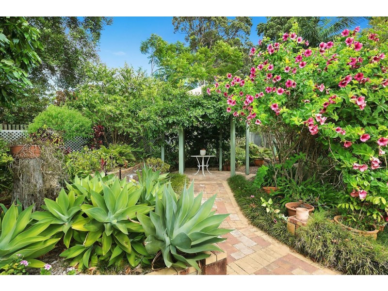 8 Turnburry Court, Tewantin QLD 4565